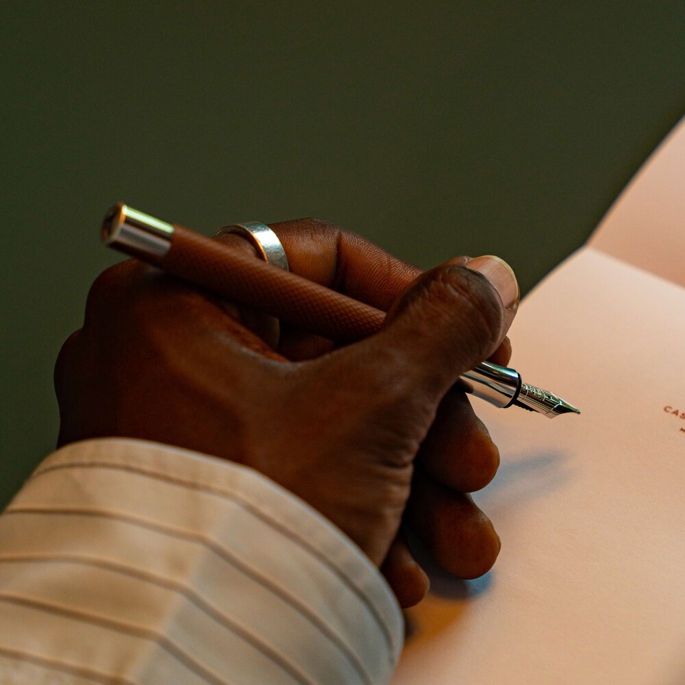 Signature move: Faber-Castell Fountain Pen Guilloche Cognac Brown