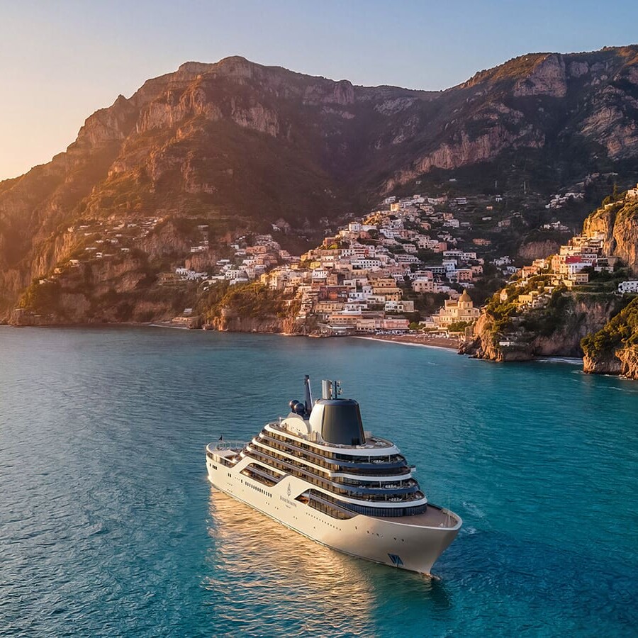 Get into the flow with Four Seasons Yachts